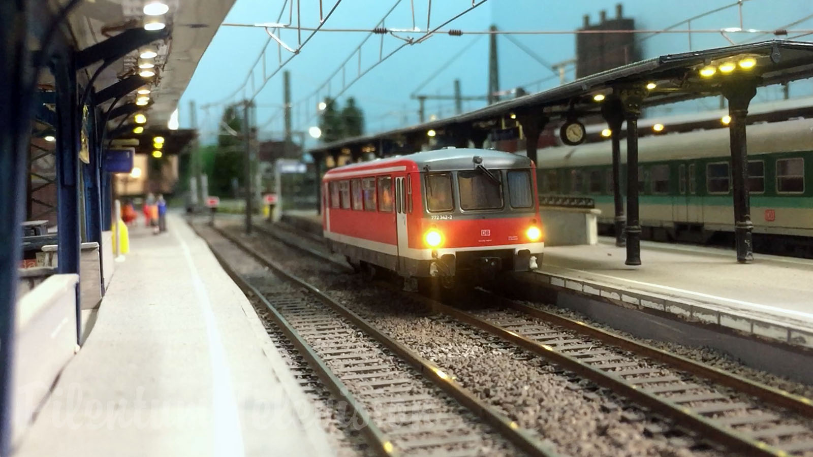 Maquette de chemin de fer de la compagnie ferroviaire nationale allemande à l’échelle HO