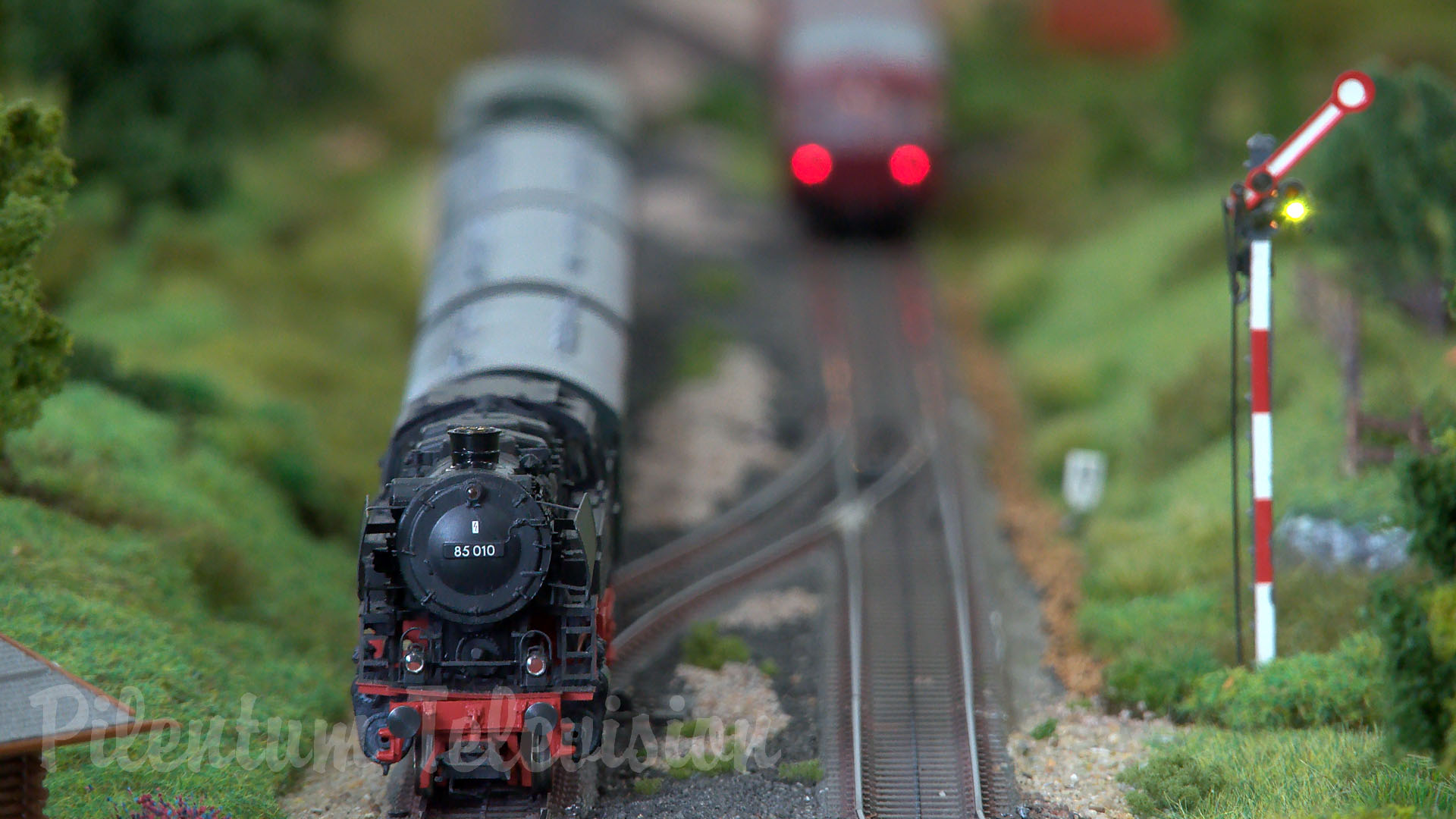 Modélisme ferroviaire allemand - Réseau modulaire de trains miniatures à l’échelle HO