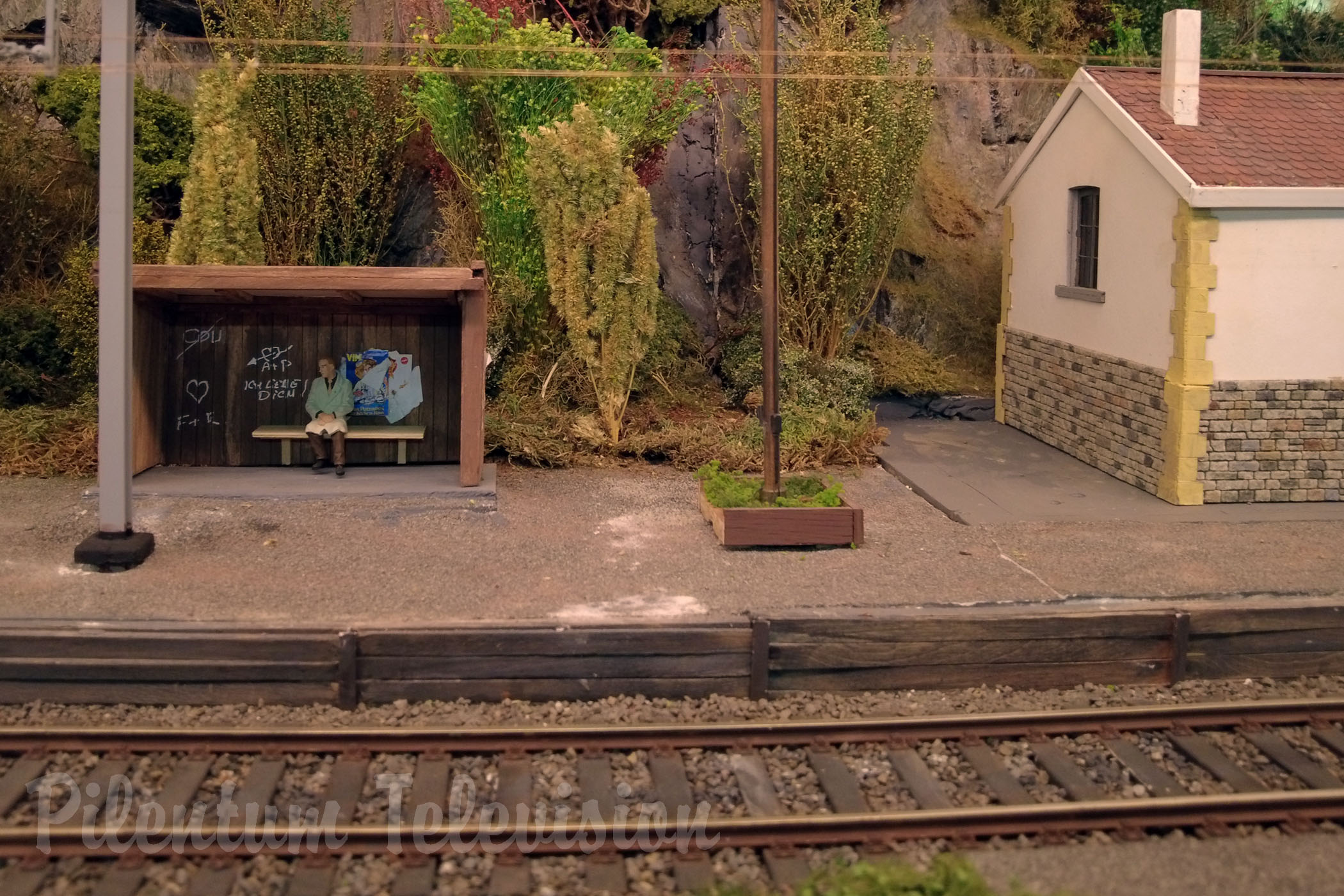Le nouveau réseau de trains miniatures à l’échelle 1/32 de Leuvense Spooreen Vrienden