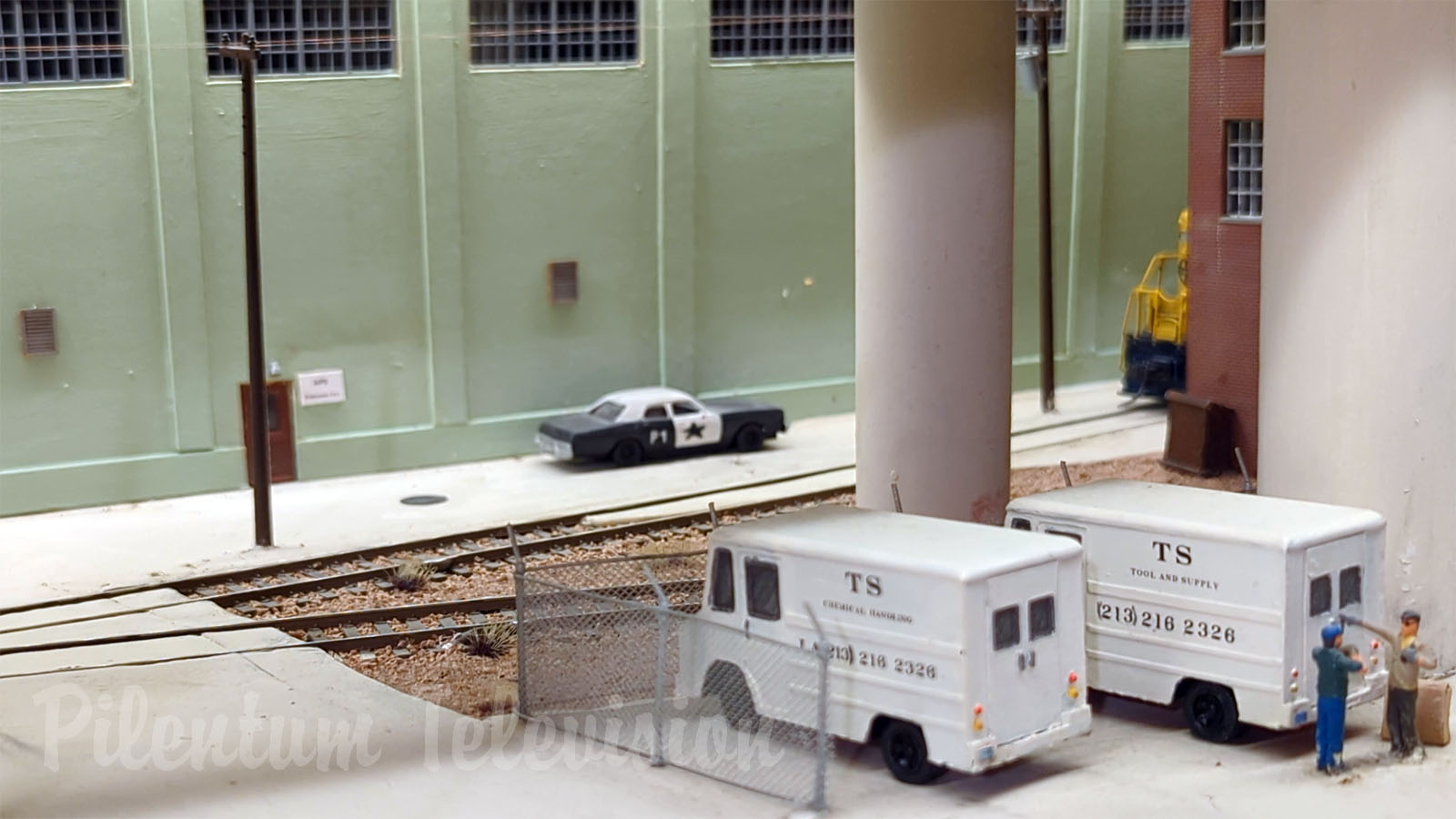Réseau ferroviaire de Los Angeles - Diorama à l’échelle HO avec des trains américains