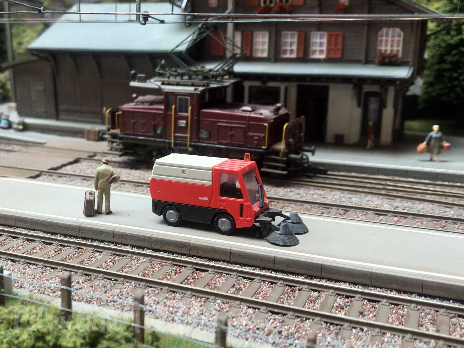 Trains miniatures à l’échelle HO en Suisse: Le magnifique réseau ferroviaire de Brian Rodham